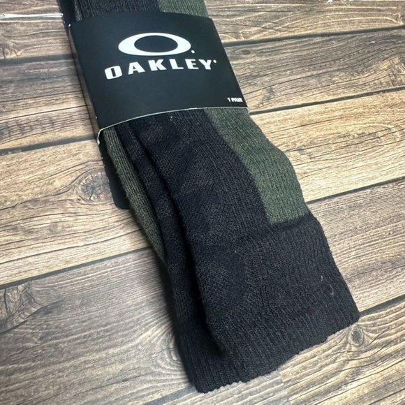 NWT Oakley Adapting RC Long Socks Size Large (Black Green) *Unopened* Unisex - Picture 3 of 8